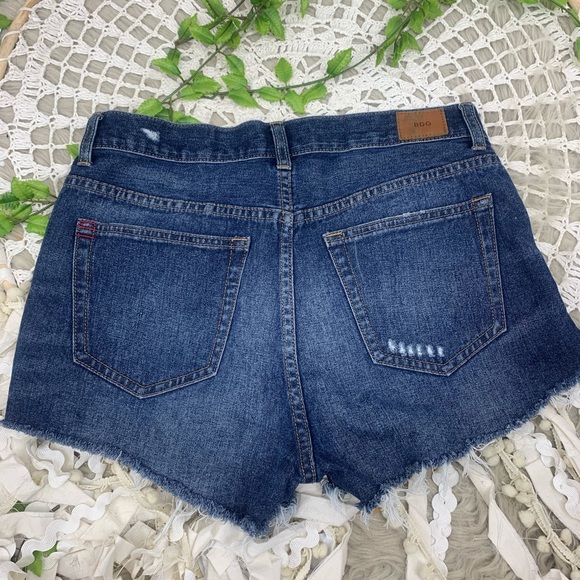 Urban Outfitters BDG Button Fly Distressed Shorts - Picture 3 of 11